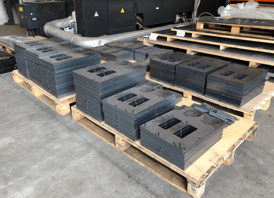 Platines acier découpé laser