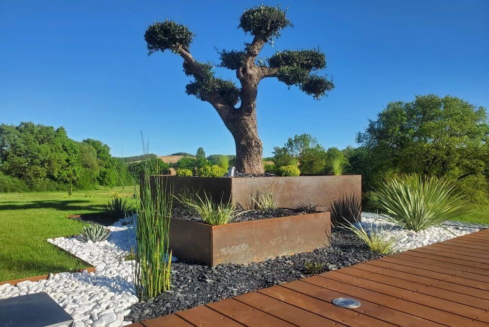 Tour d&rsquo;arbre et jardinière en acier CORTEN